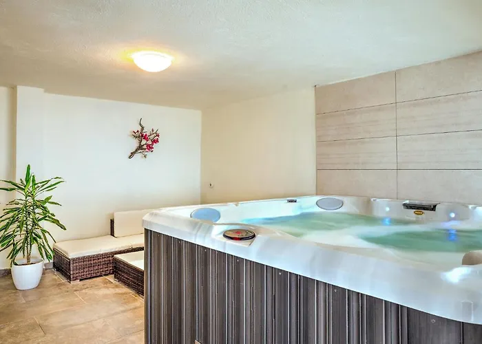 Holiday Stana Holiday home Klenovica