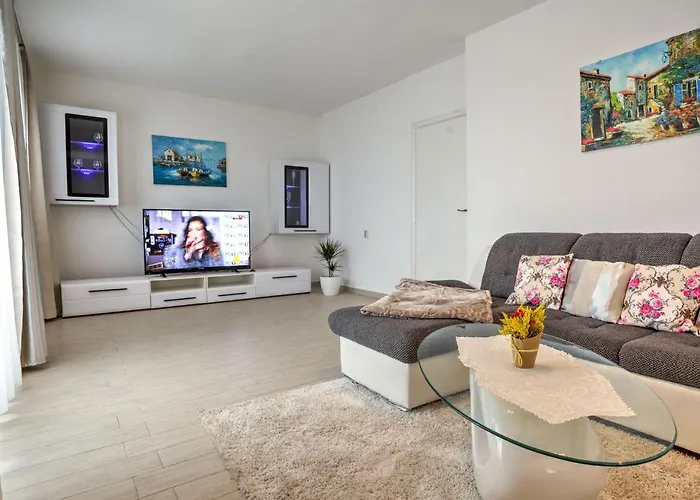 Stana By Interhome Tatil Evi Klenovica